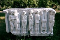 Schlangenstein, 1999, Marmor, 50x100x50.jpg